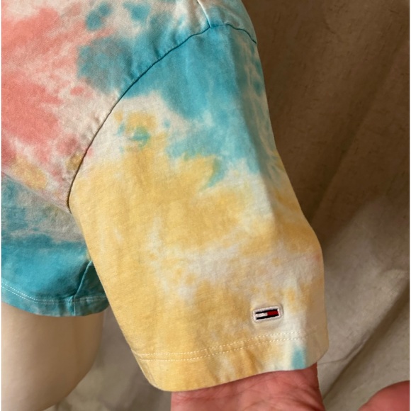 Tommy Jeans co-ord cotton oversized cropped collegiate logo t-shirt - Picture 6 of 10